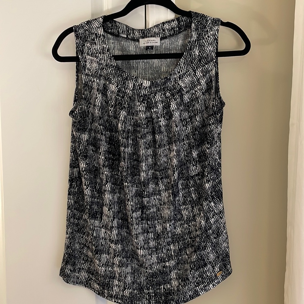 Tahari top - size small